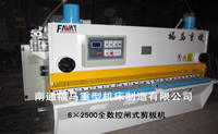 QC11K-6×2500系列(lie)全數控閘式剪(jiǎn)闆機