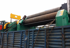 機械(xie)對稱式(shì)卷闆機(jī)