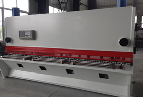 QC11Y-16×4000液壓閘式(shì)剪闆機