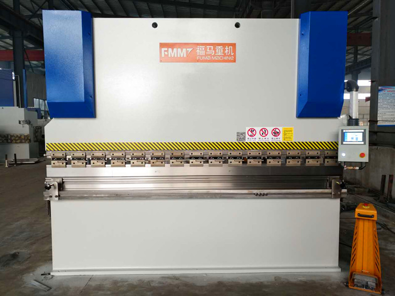 WC67K-200T3200 數控(kòng)折彎機 2007系(xi)統