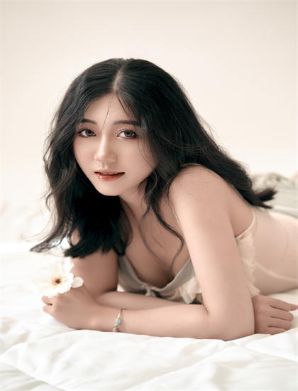 男人太粗第一次进不去咋办_郭碧婷与爱犬自拍